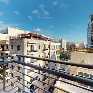 Spacious 2 Bedroom In Sliema