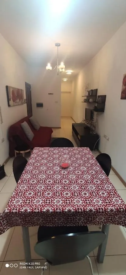 Sliema Central Apartment 0*,